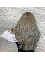 ホワイト(WHITE)&nbsp;[WHITE  RYOTA] 透明感☆カーキベージュ