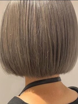 ラヴェストバイフレイスウェル(LOVEST by frace well) ミニボブ×ホワイトミルクティー