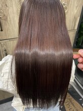 【髪質改善】ひとりひとりの髪質に合わせ、まとまり感・艶感もワンランク上の髪質改善をご提案