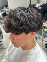 フィフス 名駅(fifth)&nbsp;再現性高い波巻きスパイラルパーマ×刈り上げマッシュ