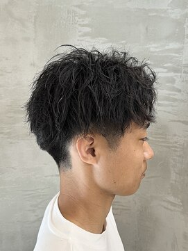 クルム(KURUMU) ツイストスパイラルパーマ/アップバング/メンズパーマ/刈り上げ
