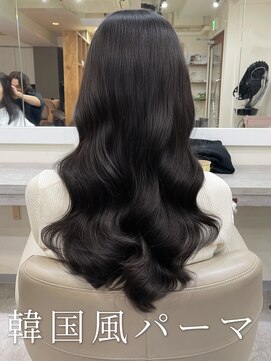 アミー 銀座(Ammy) 韓国風パーマ/コテ巻き風パーマ/レイヤーカット/パーマ