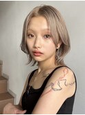 渋谷ブリーチカラータッセルボブ顔周りレイヤー切りっぱなしボブ