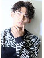 リップス 梅田ロフト(LIPPS) ツイスパ センターパート スパイラル 刈り上げ