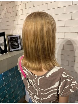 アース 大宮駅前店(HAIR&MAKE EARTH) ハイトーンカラーにベージュ