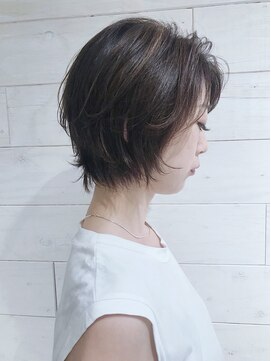 ムウ 難波(MOU) クールショートボブ前髪イメチェンピンクベージュ30代40代50代