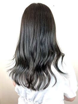 テュセ ヘアー 京都(Tu sais hair kyoto)の写真/【四条大宮徒歩1分★】駅チカ&当日予約も歓迎が嬉しい！お仕事帰りにも気軽にお立ち寄り頂けます◎