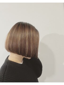 ホットドッグ(Hot Dog) ボブ ハイライト ハイトーン