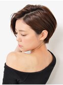 前下がりの大人美人ショート/30代/40代/50代/前髪なし/暗髪