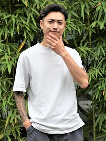 ガズル ハラジュク(GUZZLE HARAJUKU) *スーツにも相性◎黒髪フェザーパーマツーブロック短髪ビジネス*