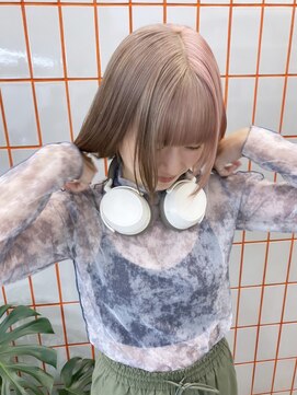 ペレ 渋谷(PELE) ウルフ/マチルダボブ/ピンクベージュ/インナーグレージュ/渋谷