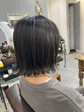 レイリー(LAiLy) 30代 大人かっこいい切りっぱなし ボブ