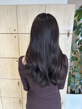 アドラーブル 万代店 (adorable) ダークアッシュ美髪ミストバング艶感エアリーカールうるツヤ