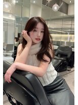 外、内兼用ミディアム_美髪ピンクブラウン切りっぱなしボブ