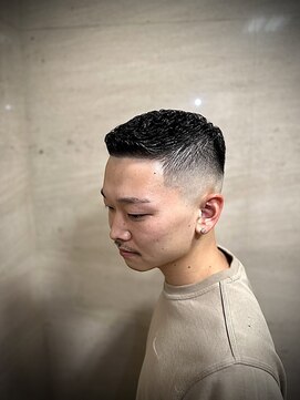 プラウド(PROUD) パンチパーマ/濡れパン/アイロンパーマ/フェードカット/田町