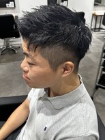 ヒュイル バイ ニアウ(Hwyl by Niau) メンズマッシュパーマニュアンスパーマスパイラルパーマ刈り上げ