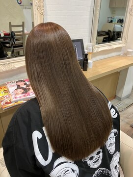 クルーブルー (CouLeur blue) ツヤツヤブラウンアッシュカラー