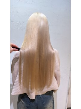 アジールヘア 所沢プロペ通り店(agir hair) フェミニンロングメルティカラーレイヤーホワイトブロンド所沢