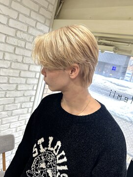 レミー(Remii) ミルクティーベージュ×毛流れセンターパート【Remii大通】