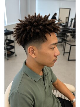 ヌードルバイコア(noodle by CoRe.gn) スパイキーアフロ