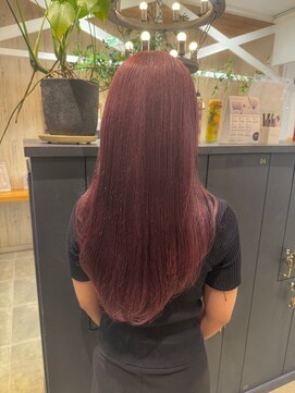 コスタ オブ リシェール(The COSTA of RICHAIR) ワインレッド/ボルドーカラー/赤髪/レイヤーカット/越谷