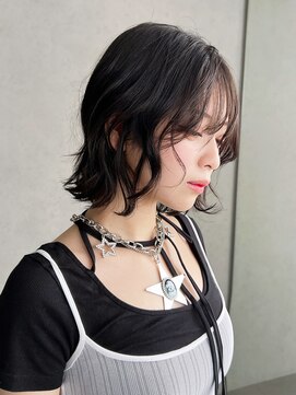 アイティー バイ アルバム 中野店(IT by ALBUM) ミディアム前髪カット顔周りレイヤー暗めカラー_F20830