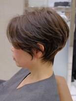 ピークアブー 原宿ハラカド(PEEK-A-BOO)&nbsp;くせ毛多毛ショートボブ襟足タイトボリュームくびれ大人ミセス