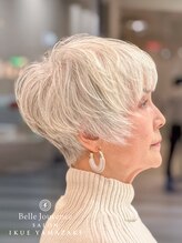 サロンイクエヤマザキ 麻布十番(SALON IKUE YAMAZAKI)&nbsp;グレイヘア　ショートカット