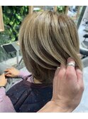白髪ぼかしボブ
