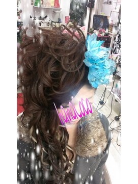 ハナココ 水戸店(hana Coco) 華やかカールサイド 成人式 振袖前撮り ドレス イベント 水戸