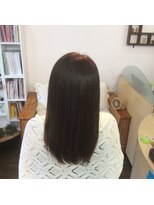 イヴァルヴ(EVOLVE)&nbsp;ブロー矯正大人可愛いストレートセミロング柔らか質感