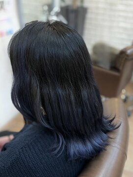 ビランチェ 池袋(bilancia) バレイヤージュ/グラデーション/ブルーブラック/くすみブルー