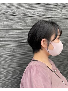 琉月 枝松店 横顔スッキリ美人ショート
