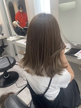 リッカ(LICCA) 【LICCA 伊崎優李】ブリーチなしのwカラー/アッシュベージュ