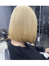 D.Logではダメージを抑えたハイトーンカラーが得意なスタッフが在籍しています。