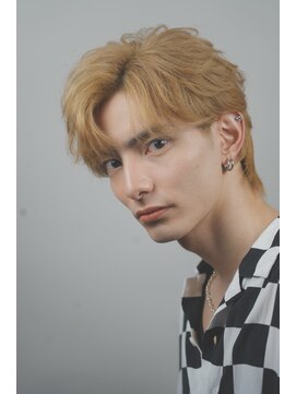 オーシャントーキョー 大阪(OCEAN TOKYO) 韓国ヘアカルマパーマコンマバングセンターパート黒髪ウルフ