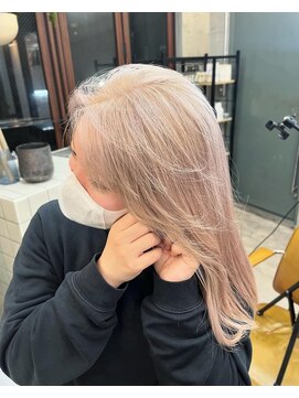 ソルトウォーター(SALT WATER) ホワイトブロンド/ホワイトカラー/ブリーチあり/恵比寿/代官山