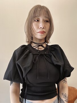 ニール 名古屋 伏見 丸の内(NEELU) 【Neelu_misa】ミルクティーグレージュ