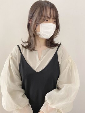 シー(shii..) 《shii..》#ミルクティーベージュ#インナーカラー