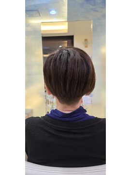 シュヴー 門前仲町(CHEVEUX) 大人刈り上げショートスタイル☆彡