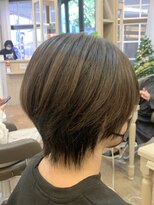 アルターリール(aL ter Rire)&nbsp;黒髪/ボブルフ/ネビージュ/小顔/ワンレン/福原遼華