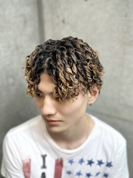 ガナンシア 横浜本店(ganancia) フィンガーコイル・コイルカーリー