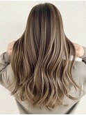 デザインカラーレイヤーカットウェットヘアオリーブベージュ白髪