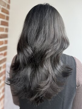 エニー 栄(Any) 韓国ヘア×ブルーブラック