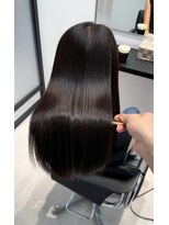 ニカ(NIKA)&nbsp;アッシュグレー × ロング × 顔周りレイヤー