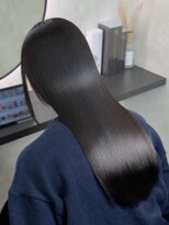 ユニー(uniii) 髪質改善カラー/縮毛矯正/ULTOWA/りんご幹細胞/新宿