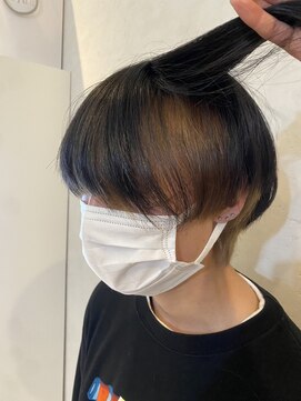 アンビ(ambi) マッシュ×インナーカラー