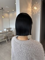 エルレ(Elure) 切りっぱなしボブ