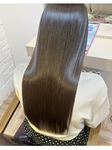 周りから褒められる艶髪をすべてのお客様に【心斎橋髪質改善little心斎橋】