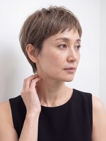 シオミエイチ タイムレス 垂水(shiomi H timeless) 大人ピクシーカット/抜け感レイヤー/アッシュグレージュ
